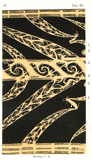 Schnitzereien auf Bambusk&ouml;chern.