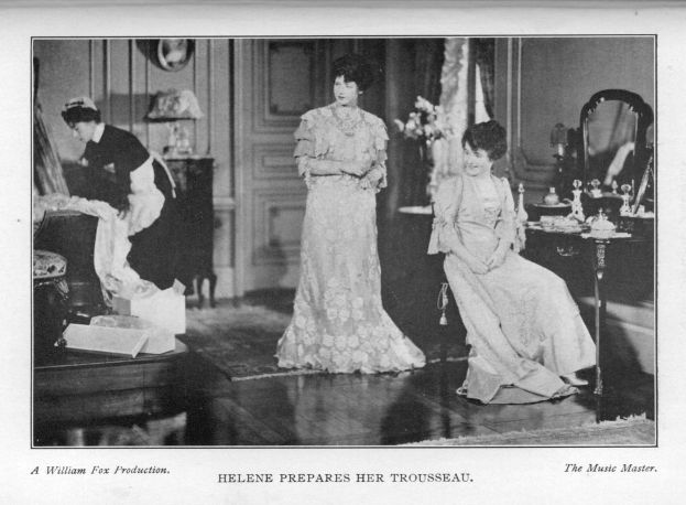 H�l�ne prepares her trousseau.