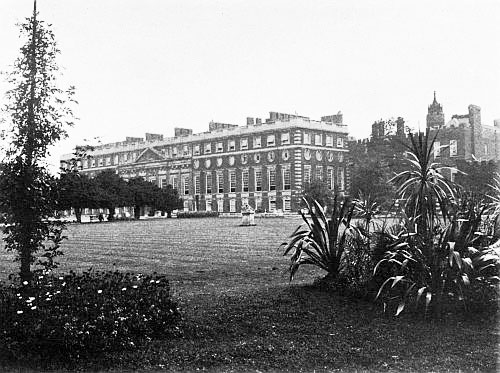 “Every time I visit the palace I marvel at the amount
of history with which it is connected.”