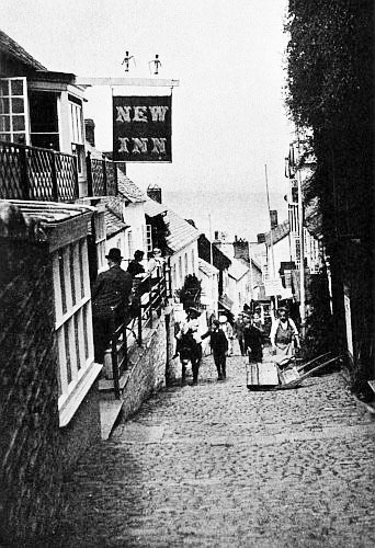 “You’ll find nothing at all like this strange little
Clovelly.
