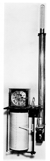 Figure 14.&mdash;Marvin's mechanical registering barometer,
1905. This instrument was formerly in the U.S. Weather Bureau. (USNM
316500; Smithsonian photo 46740-E.)