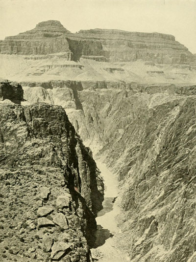 Looking into the
First Granite Gorge, Grand Canyon foot of Bright Angel Trail.